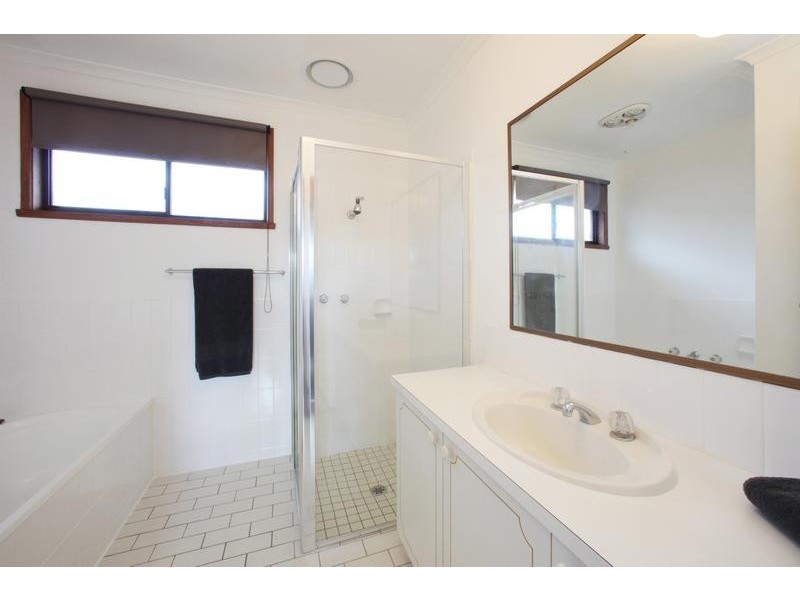 1/24 Burchall Crescent, Rowville VIC 3178