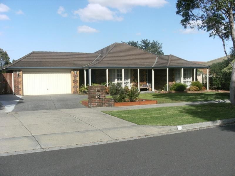 13 Bianca Court, Rowville VIC 3178