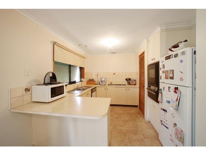 7 Valleyview Drive, Rowville VIC 3178