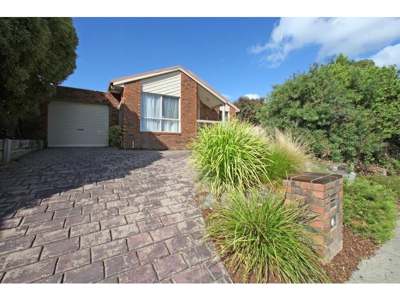 2 Anthony Drive, Lysterfield VIC 3156