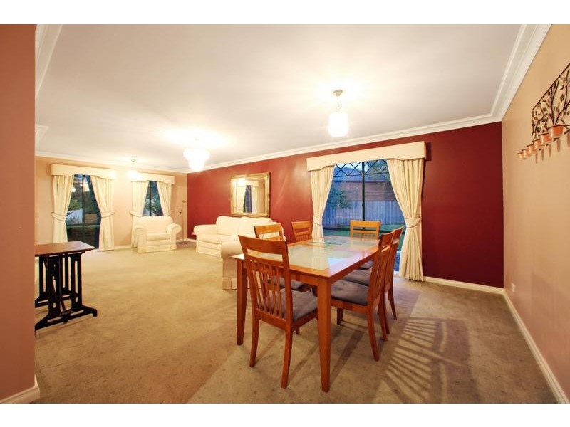 15 Moama Place, Rowville VIC 3178