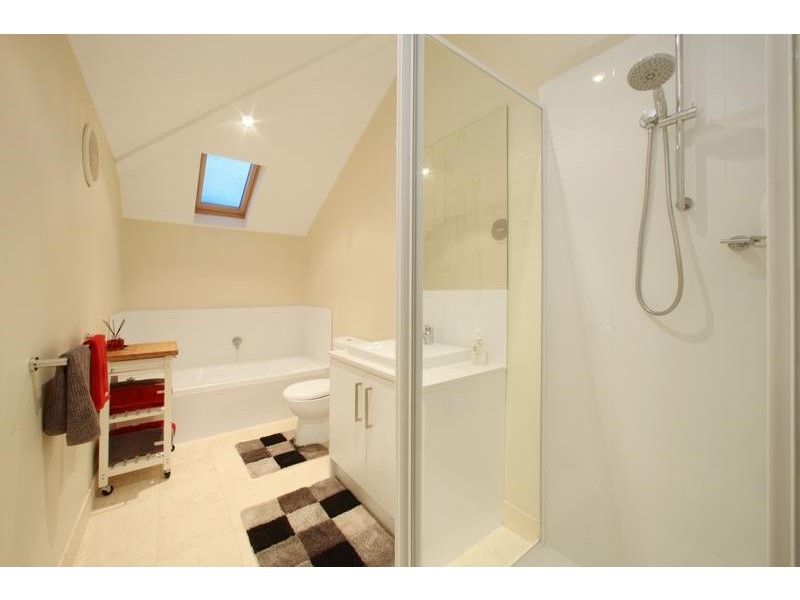 1/7 Valetta Crescent, Knoxfield VIC 3180