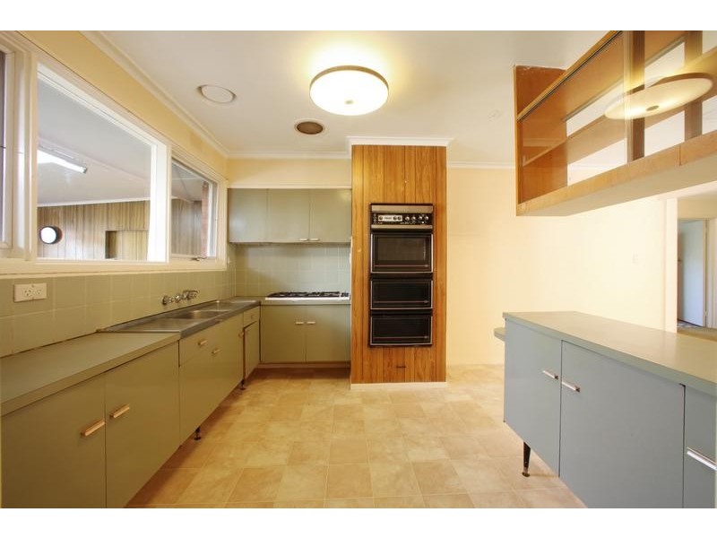 5 Clow Avenue, Upper Ferntree Gully VIC 3156