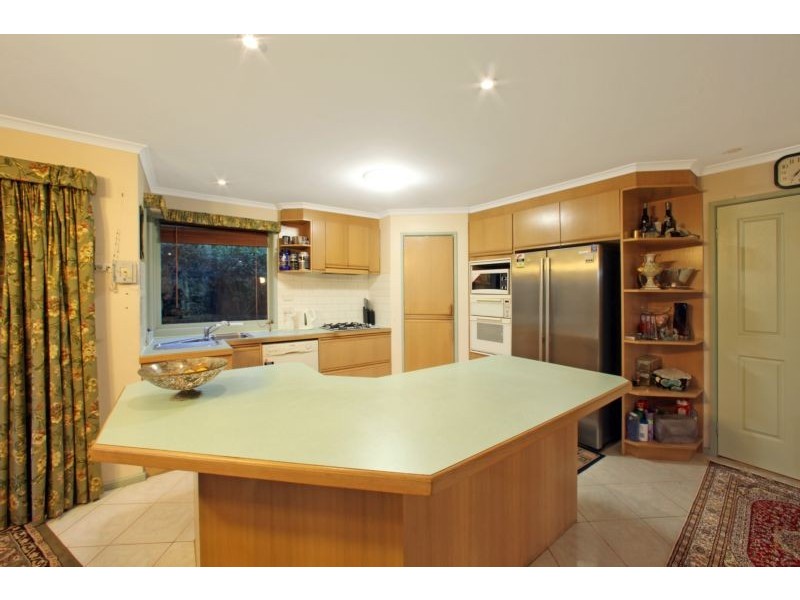 6 Nagle Court, Rowville VIC 3178