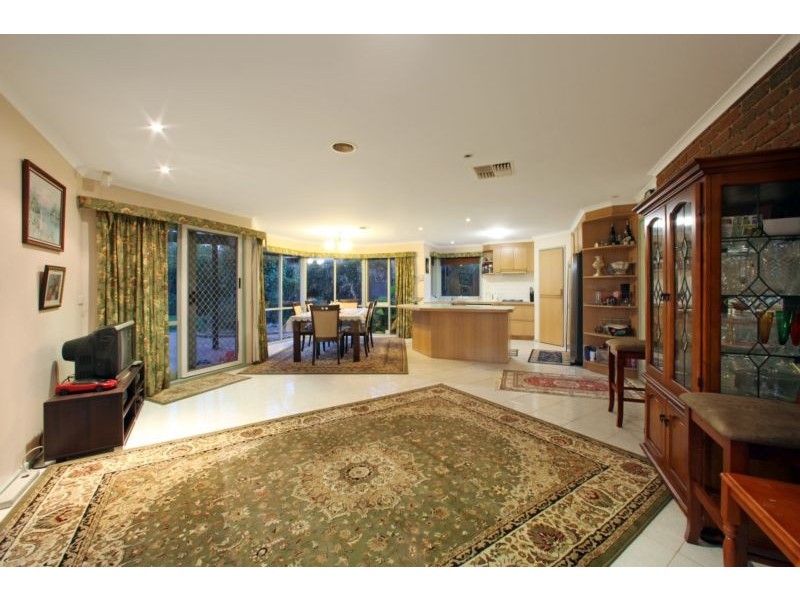 6 Nagle Court, Rowville VIC 3178