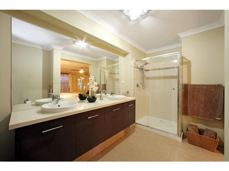 76 Victoria Knox Avenue, Rowville VIC 3178