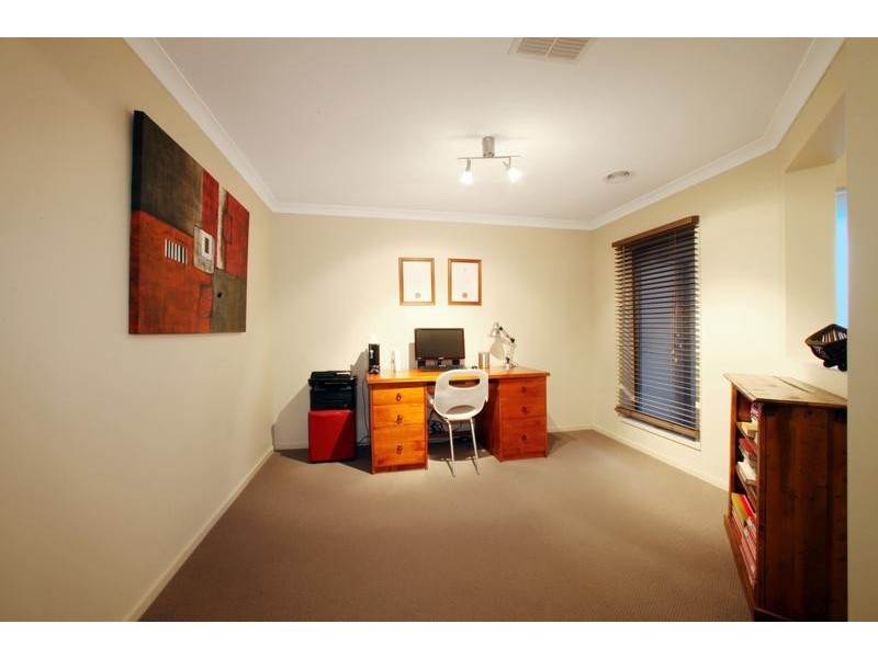 76 Victoria Knox Avenue, Rowville VIC 3178