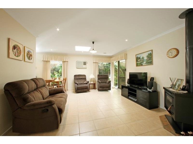 30 Fernlea Avenue, Rowville VIC 3178