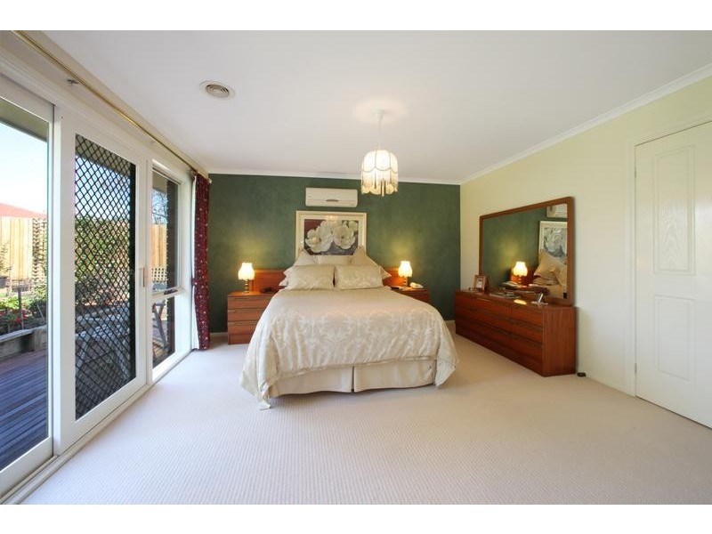 30 Fernlea Avenue, Rowville VIC 3178