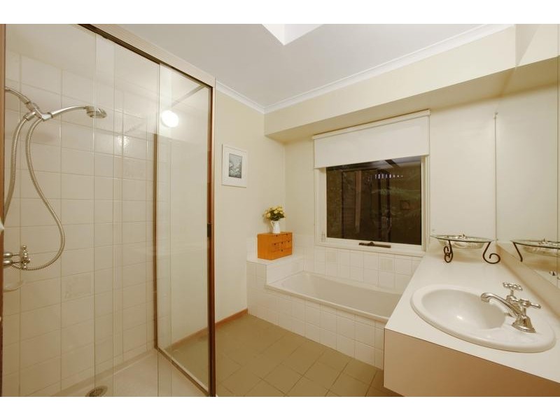 62 Taylors Lane, Rowville VIC 3178