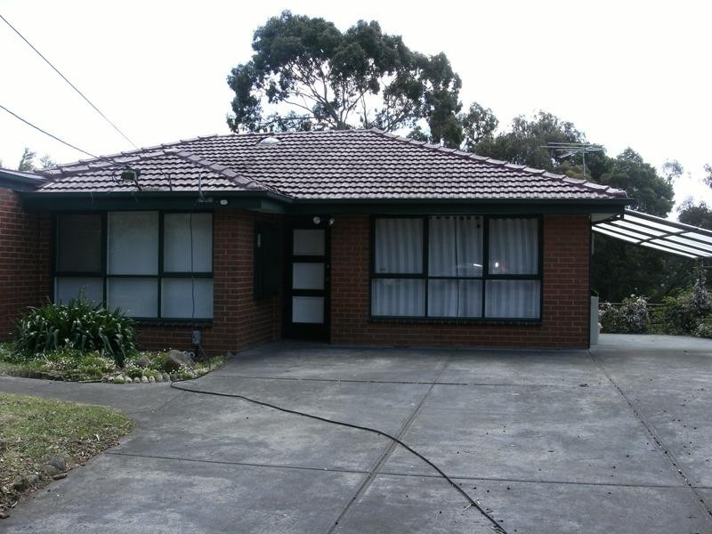 30 Merricks Close, Ferntree Gully VIC 3156