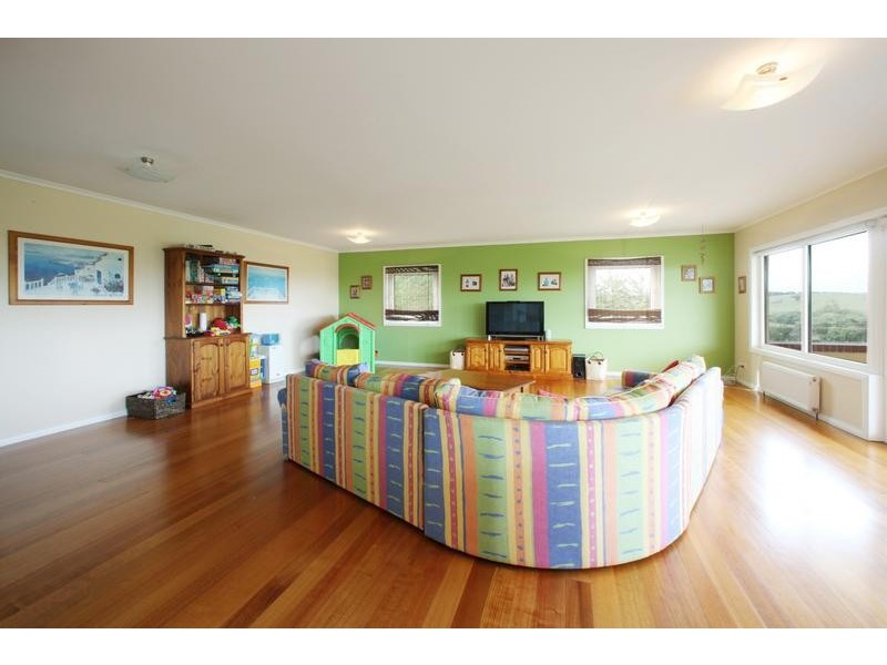 3 Allora Avenue, Ferntree Gully VIC 3156