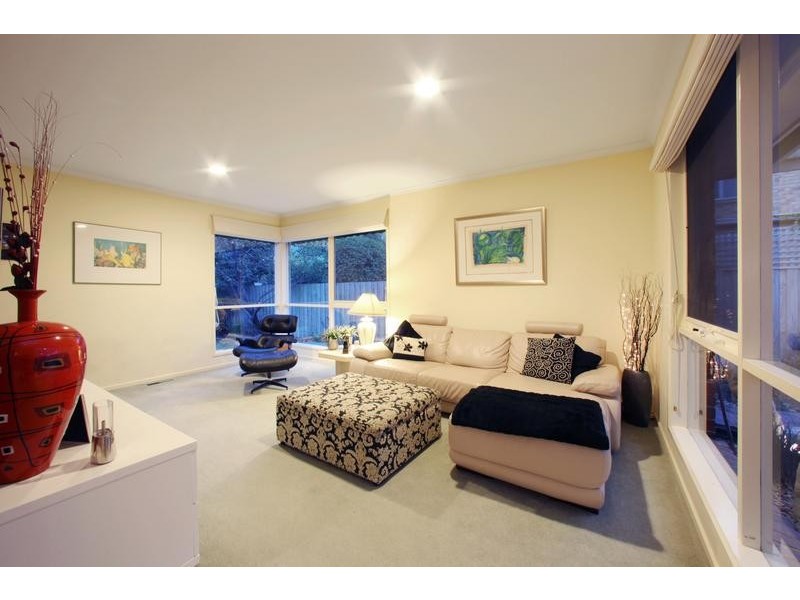 3 Dunscombe Close, Rowville VIC 3178