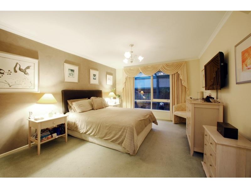 3 Dunscombe Close, Rowville VIC 3178