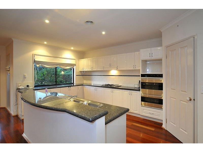 73 Oaktree Rise, Lysterfield VIC 3156