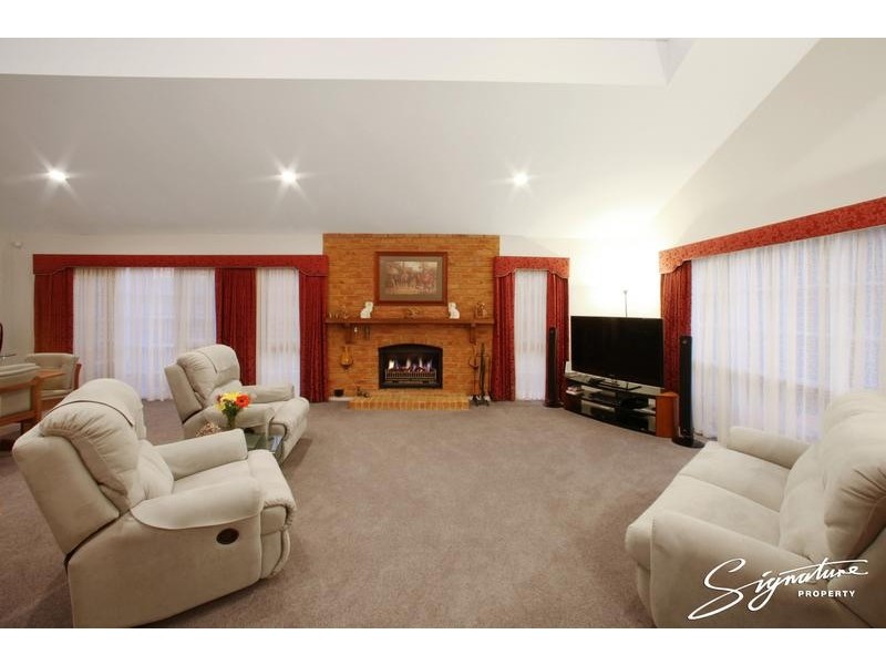 54 Timbertop Drive, Rowville VIC 3178