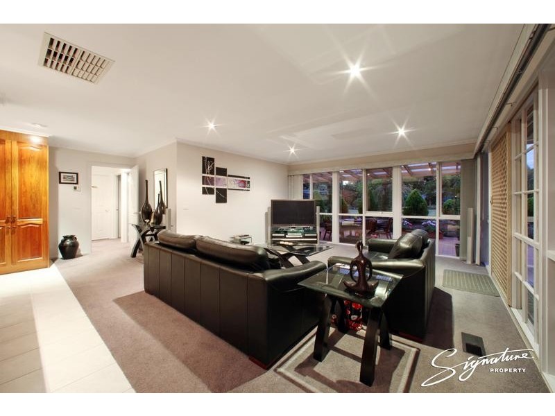 54 Timbertop Drive, Rowville VIC 3178