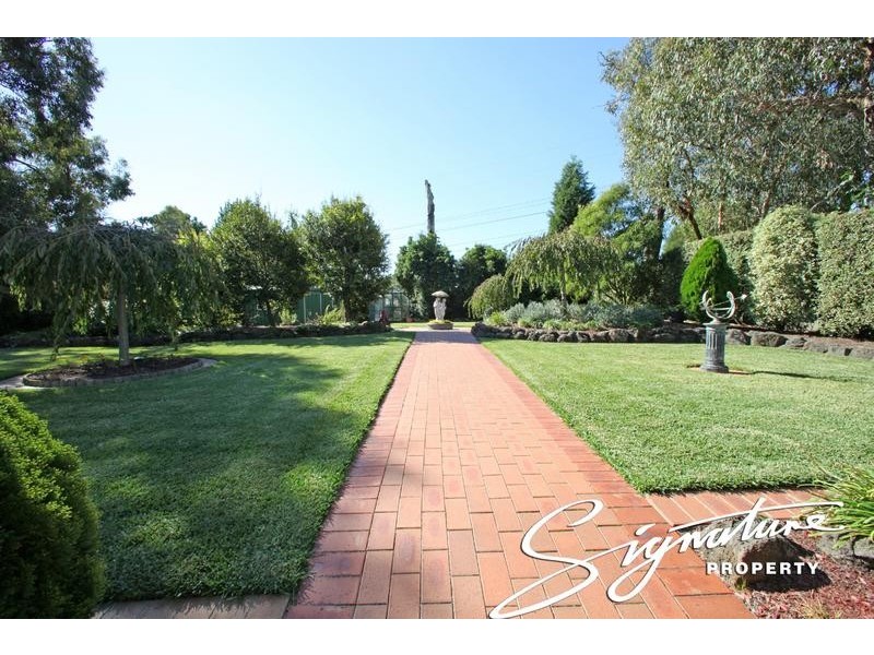 54 Timbertop Drive, Rowville VIC 3178