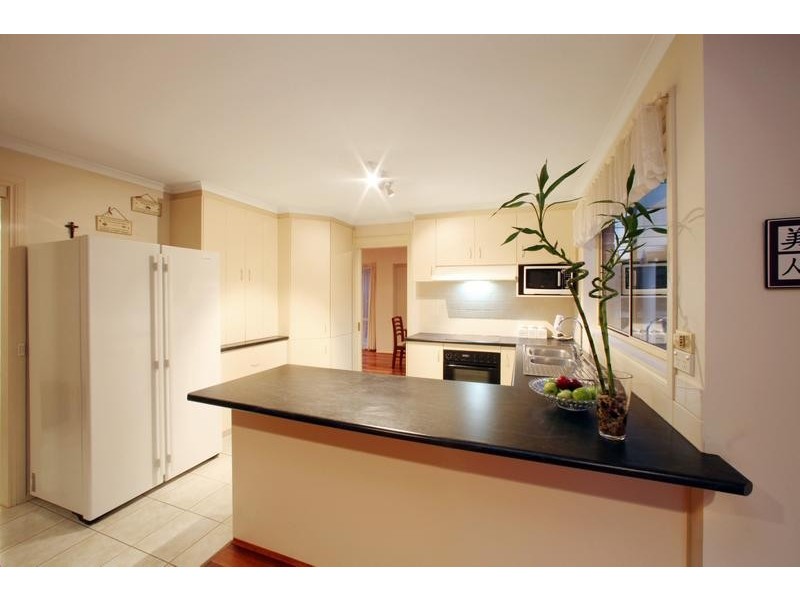 4 Jenna Court, Rowville VIC 3178