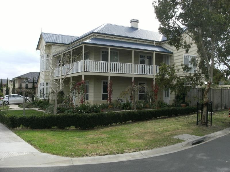24 Koolamara Boulevard, Ferntree Gully VIC 3156