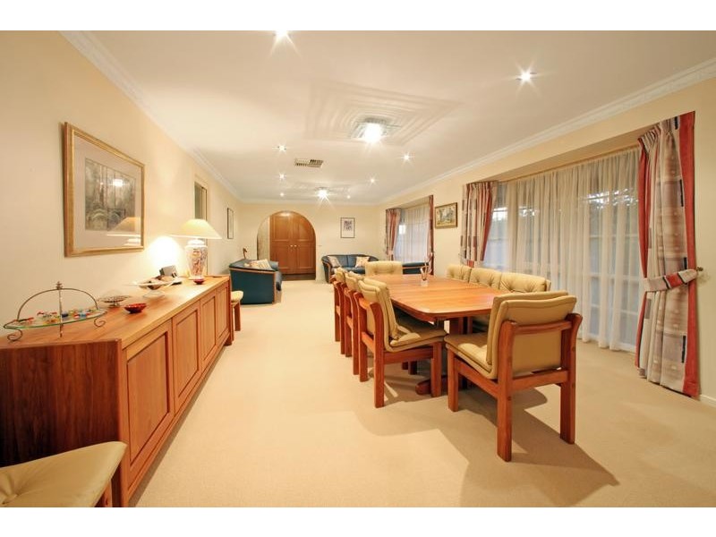 20 Mantung Crescent, Rowville VIC 3178
