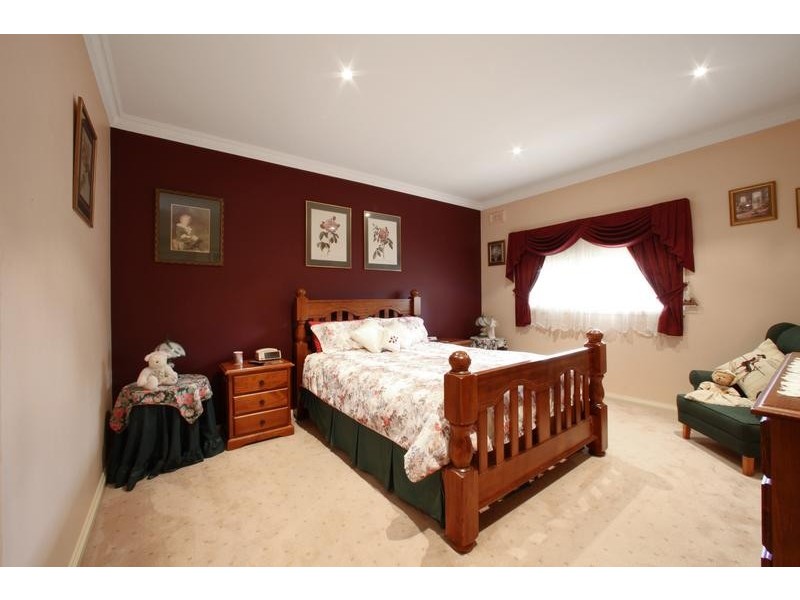 30 Grange Drive, Lysterfield VIC 3156
