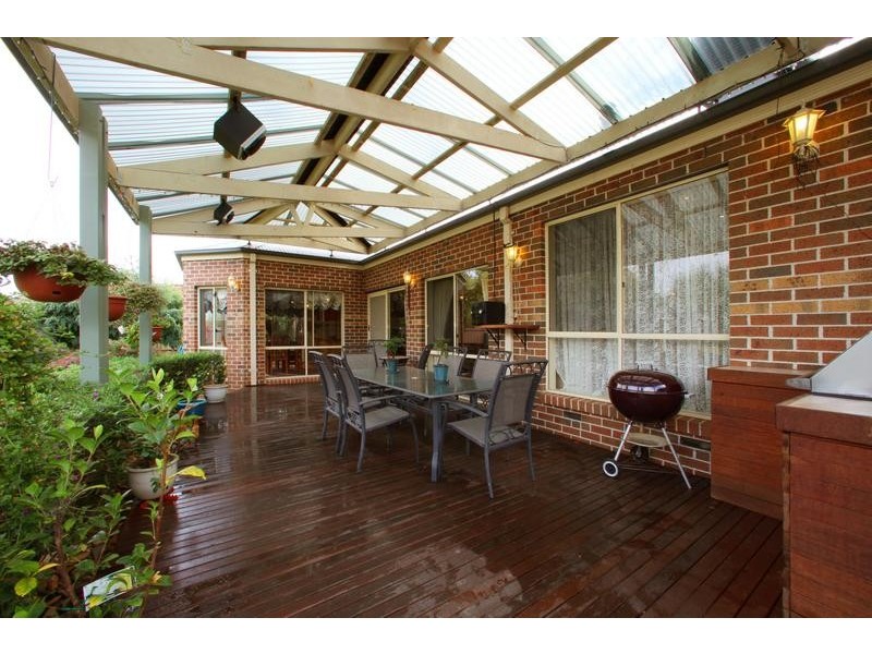 30 Grange Drive, Lysterfield VIC 3156