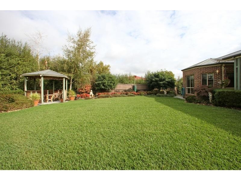 30 Grange Drive, Lysterfield VIC 3156