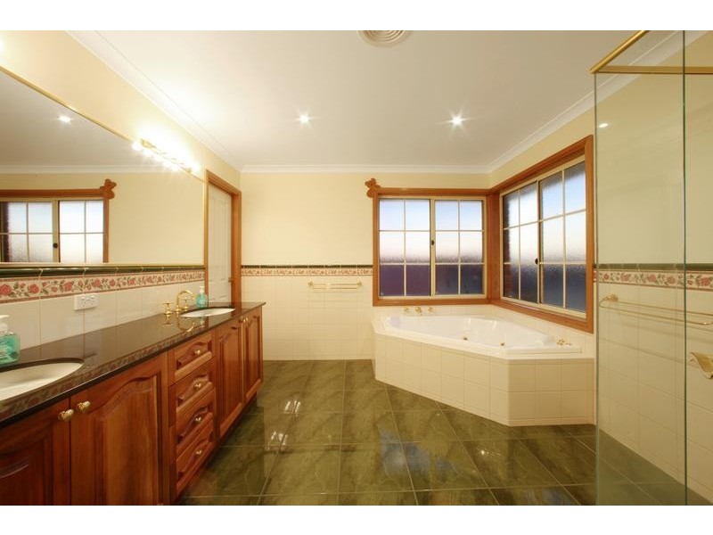 6 Callander Place, Lysterfield VIC 3156