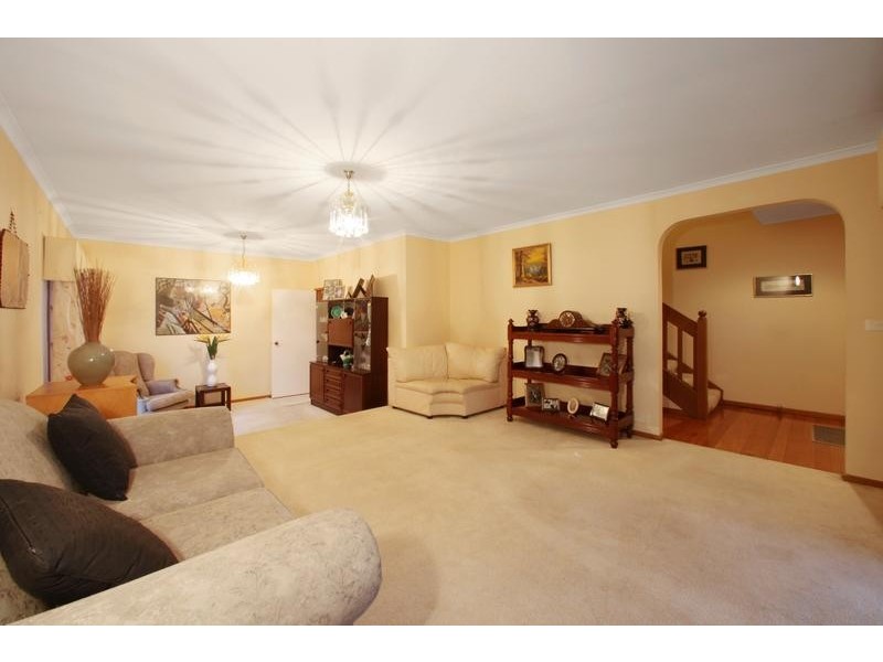 1 Edsall Close, Rowville VIC 3178