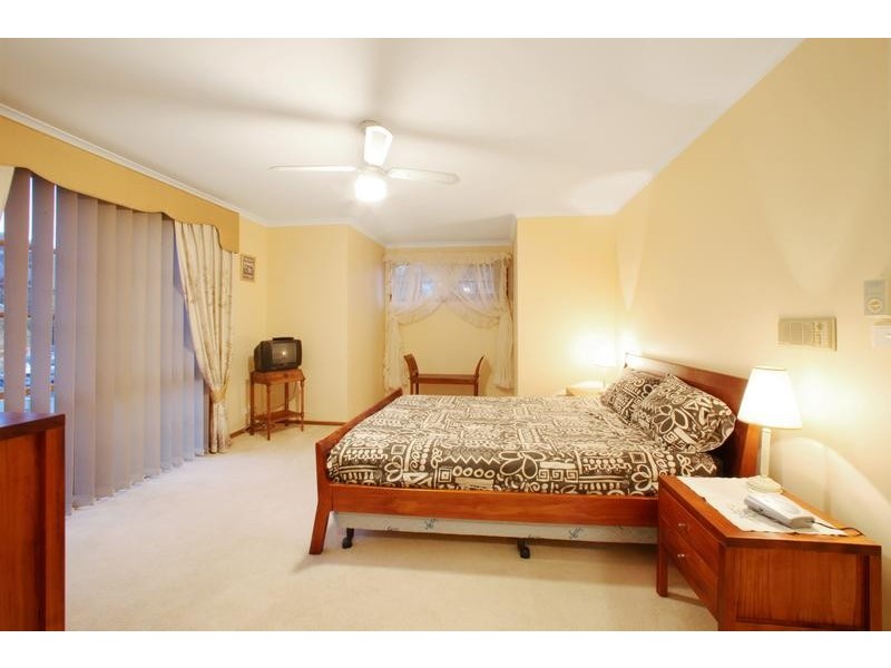 1 Edsall Close, Rowville VIC 3178