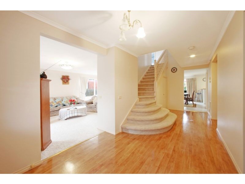 34 Quail Way, Rowville VIC 3178