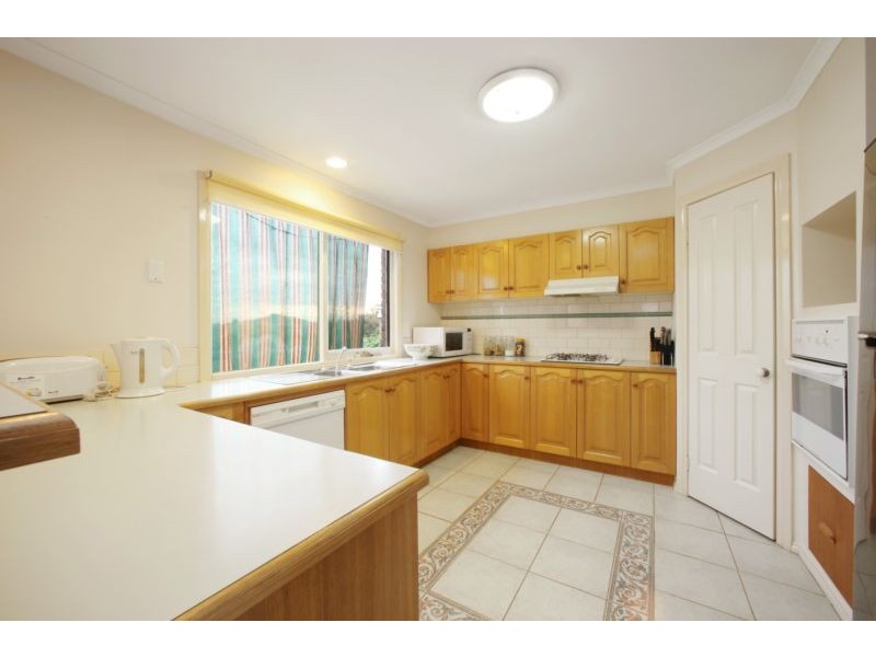 34 Quail Way, Rowville VIC 3178