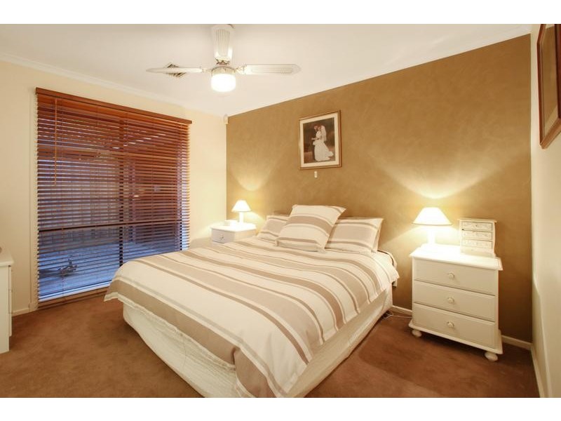 63 Airedale Way, Rowville VIC 3178