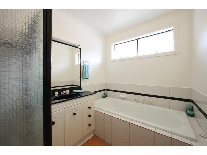 63 Airedale Way, Rowville VIC 3178