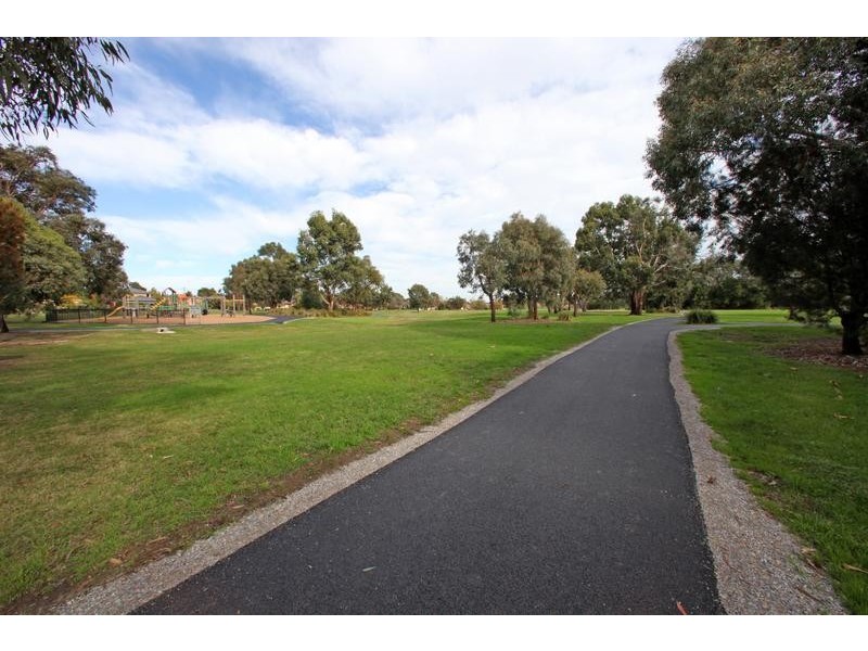 63 Airedale Way, Rowville VIC 3178