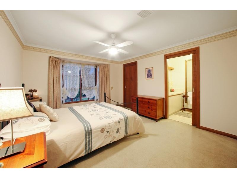 30 Anthony Drive, Lysterfield VIC 3156