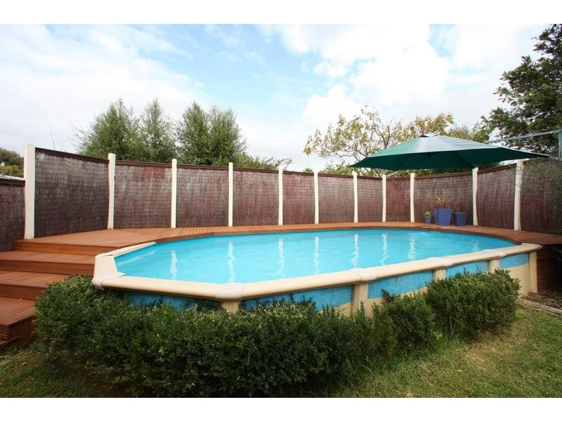 15 Moama Place, Rowville VIC 3178