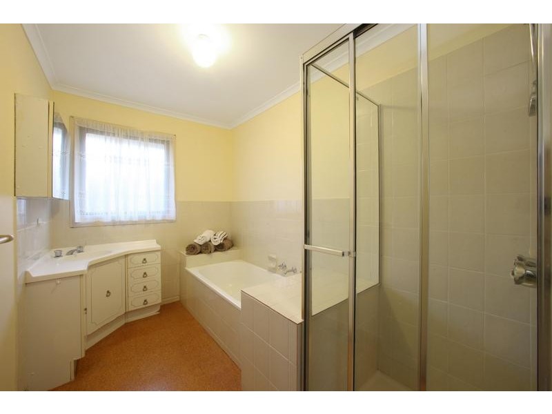 76 Eildon Parade, Rowville VIC 3178