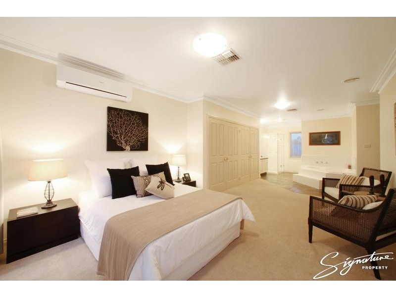4 Filmer Court, Rowville VIC 3178