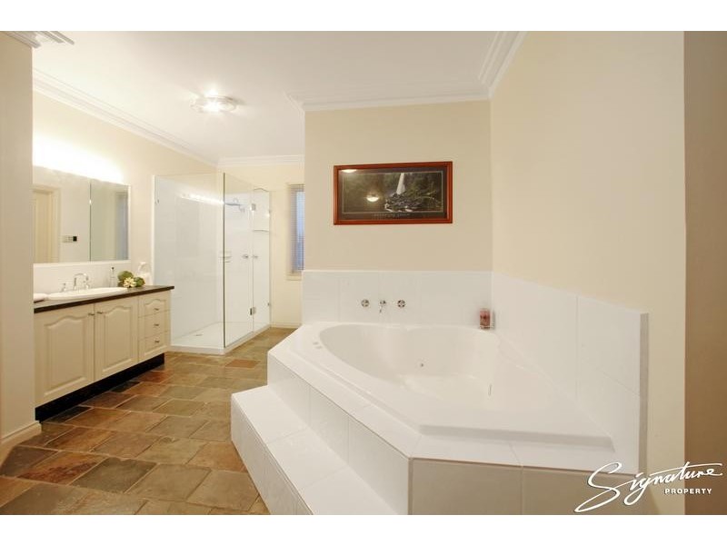 4 Filmer Court, Rowville VIC 3178