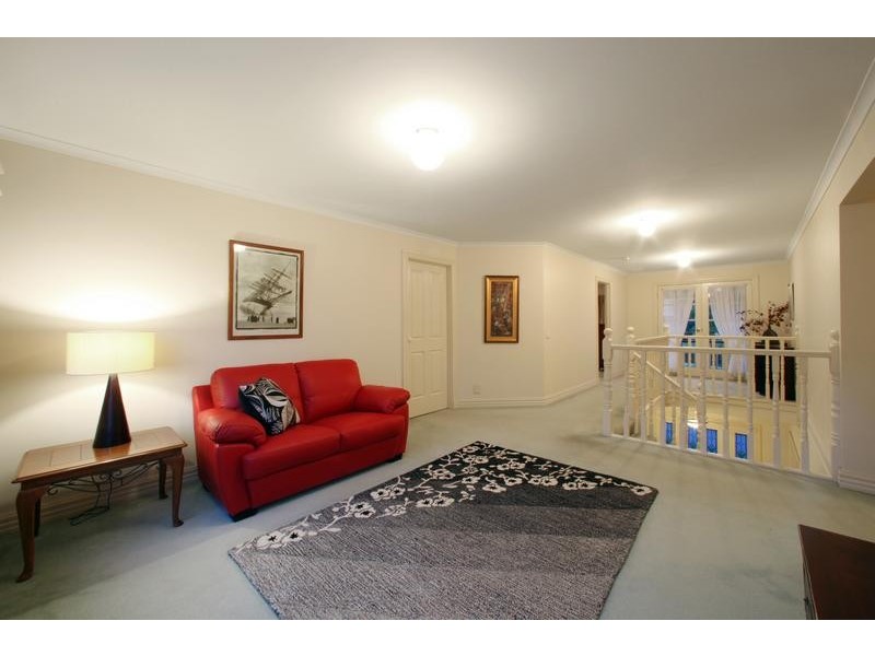 6 Pendelton Place, Lysterfield VIC 3156