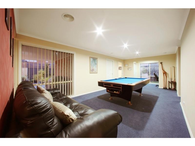 19 Ellendale Street, Rowville VIC 3178