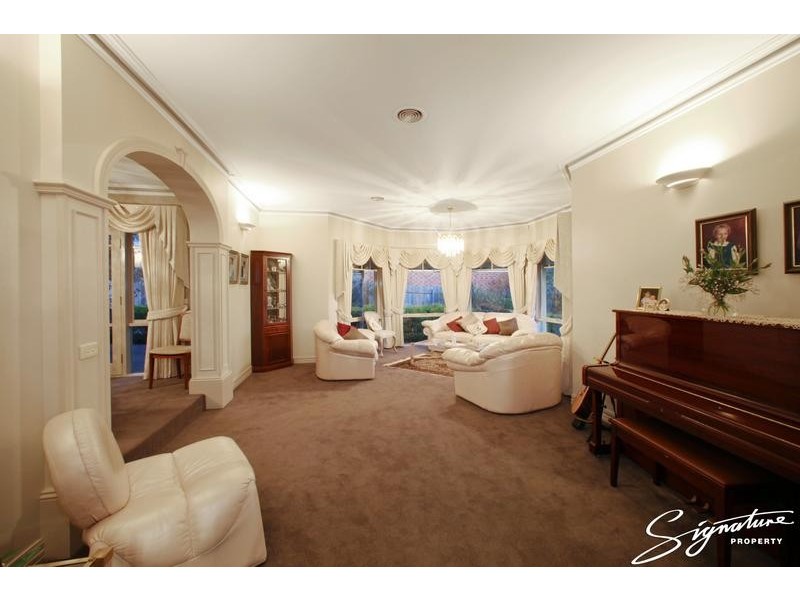 16 Palm Court, Lysterfield VIC 3156