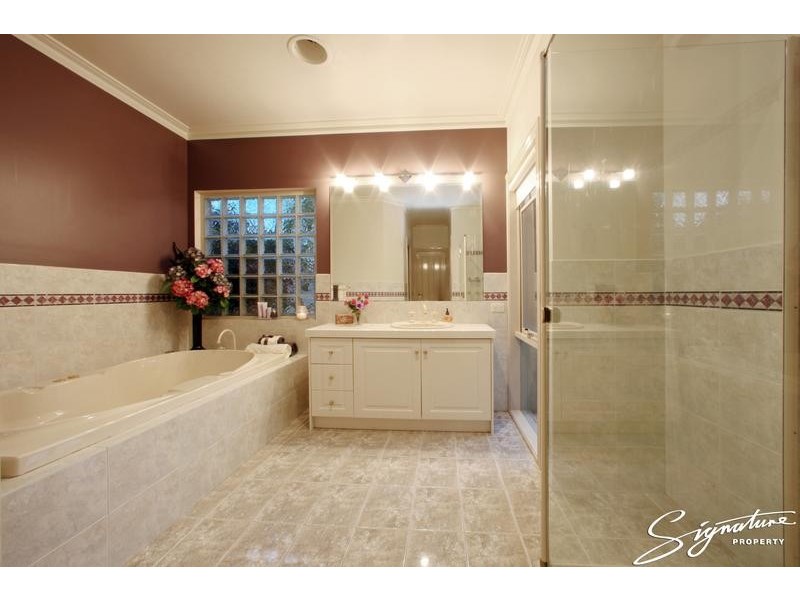 16 Palm Court, Lysterfield VIC 3156