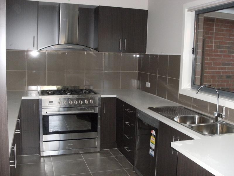 2/49 Bridgewater Way, Rowville VIC 3178