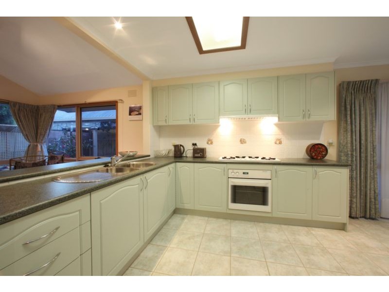 36 Turramurra Drive, Rowville VIC 3178