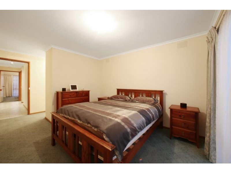 36 Turramurra Drive, Rowville VIC 3178