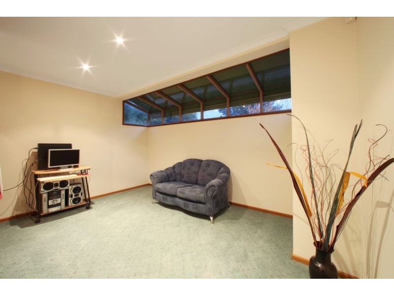 36 Turramurra Drive, Rowville VIC 3178