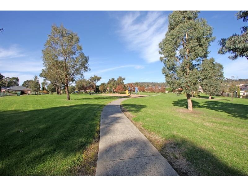 24 Park Road, Lysterfield VIC 3156